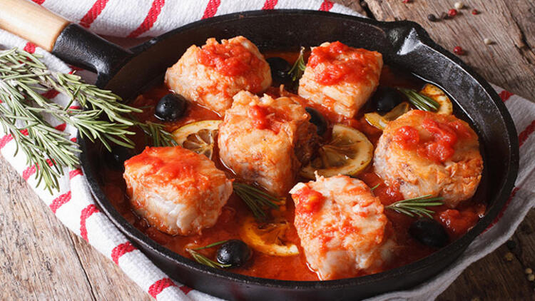 Domates soslu ton balığı tarifi