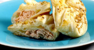 Recipe for puff pastry packs with salmon and sesame