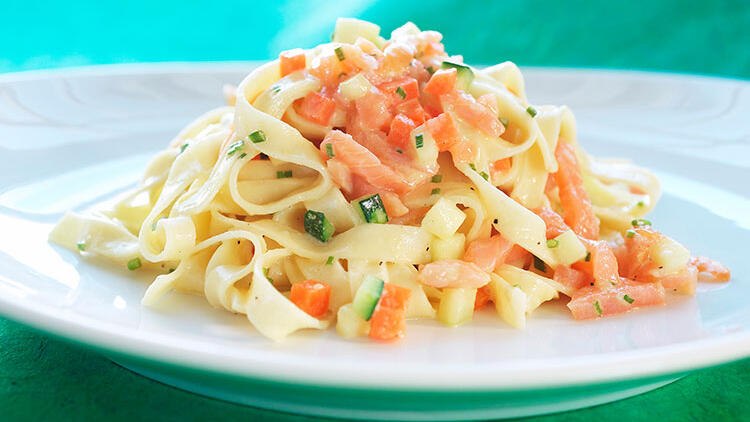 Somonlu tagliatelle tarifi