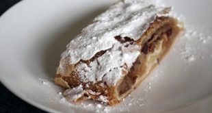 How-to-make-an-authentic-Austrian-Apfelstrudel-Cooking-Tutorial