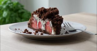 Maulwurfkuchen-mit-Erdbeeren-Rezept-German-Mole-Cake-with-Strawberries-Recipe-ENG-SUBS