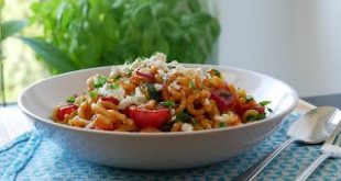 Schneller-Nudelsalat-mit-Feta-Gemuse-Rezept-Pasta-Salad-with-Veggies-Feta-ENG-SUBS